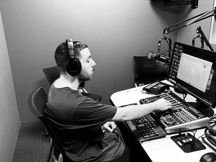 DJ-Mad-Max-and-Dave-East-Sports-and-Hip-Hop-Image